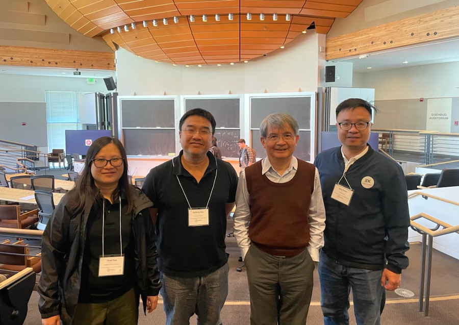 GS Ngô Việt Trung và các đồng nghiệp tại Hội nghị Đại số giao hoán tại Viện Các khoa học Toán Simons Laufer ở Berkeley, Mỹ. GS Ngô Việt Trung và các đồng nghiệp tại Hội nghị Đại số giao hoán tại Viện Các khoa học Toán Simons Laufer ở Berkeley, Mỹ.