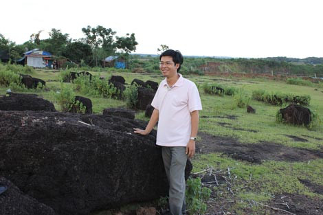 Tác giả tại Bãi Tiên