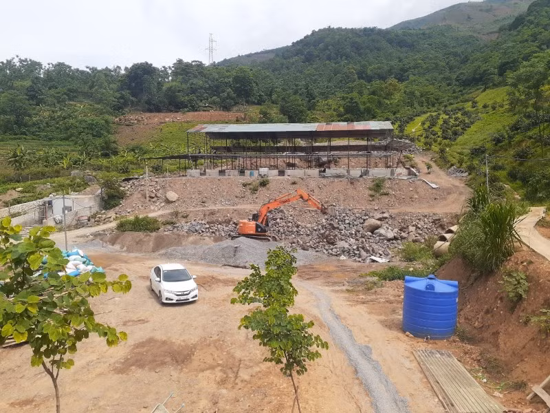 Hạng mục xây dựng được Chủ tịch UBND huyện Bắc Yên cho rằng: “Không có gì ghê gớm cả” tại khu đất chừng 9ha ở bản Tân Ban, xã Phiêng Ban.