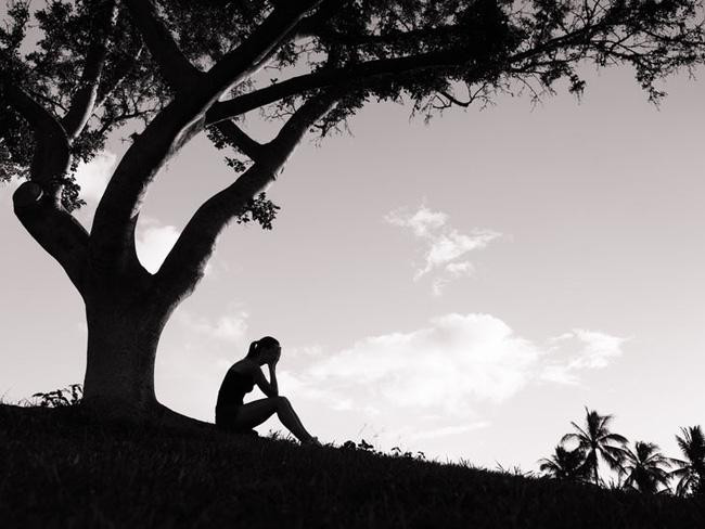 Cần cảnh giác khi thấy người nhà có các dấu hiệu bất thường. Ảnh minh họa.