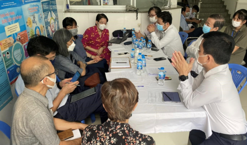 Đoàn chuyên gia của Tổ chức Y tế Thế giới thăm và làm việc tại Trạm y tế phường 3, quận 8 chuẩn bị cho kế hoạch hỗ trợ Ngành Y tế thành phố nâng cao năng lực chăm sóc sức khoẻ ban đầu của y tế cơ sở (15/11/2022).