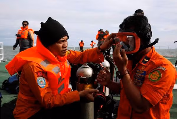 Động cơ máy bay AirAsia có thể bị đóng băng