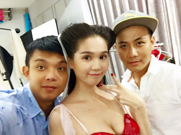 Ngọc Trinh hóa Tiểu Long nữ tóc đùi gà đầy gợi cảm