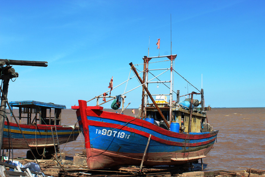 Nhiều ngư dân “gác thuyền” vì xăng, dầu tăng giá “phi mã”.