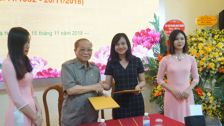 Lễ ký kết truyền thông giữa Trường ĐH Kinh doanh và Công nghệ với Tạp chí Truyền hình