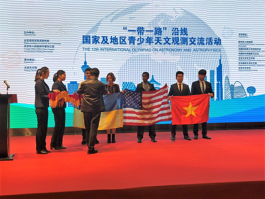 Em Lê Trần Đạo và Nguyễn Tô Vĩnh Huy đoạt Huy chương Đồng