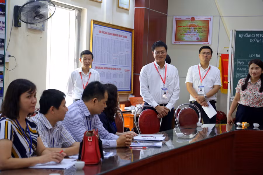 Những việc phải làm ngay trước giờ trống điểm trường thi ảnh 14