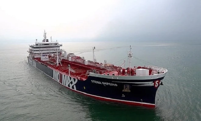 Tàu Stena Impero treo cờ Anh bị Iran bắt giữ tại eo biển Hormuz.