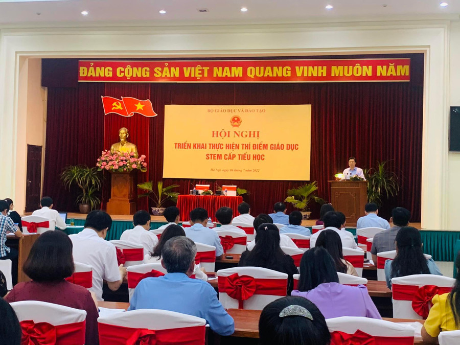 Đại biểu dự Hội nghị Đại biểu dự Hội nghị