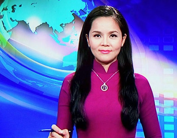 Quỳnh Trâm bắt đầu nghề MC bằng công việc dẫn chương trình tại Sân khấu ca nhạc Bạch Tùng Diệp vào năm 1999 và sau đó lên sóng HTV với vai trò 