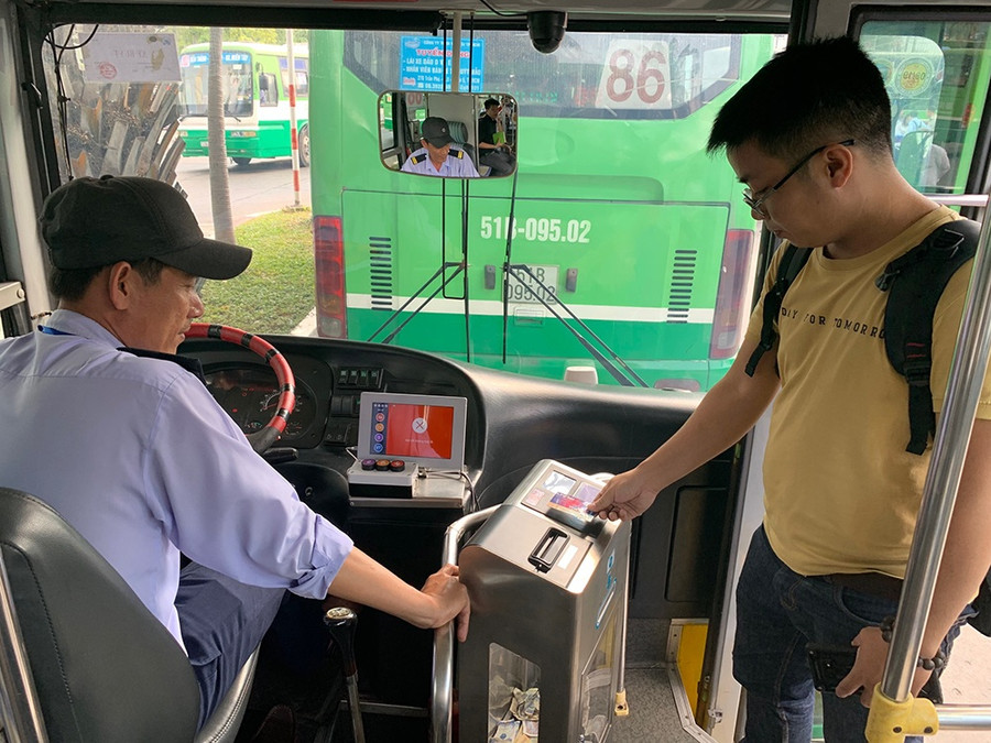TP.HCM: Khách thờ ơ với thẻ xe buýt thông minh