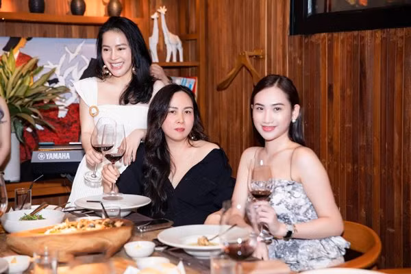 Thay đổi kiểu tóc, Phượng Chanel lên hương nhan sắc