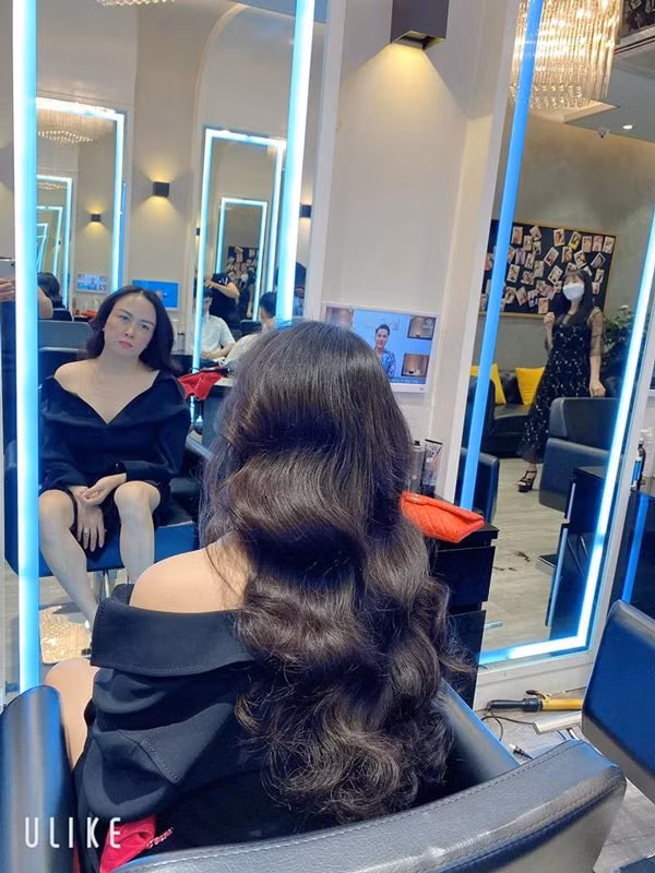 phuong chanel len huong nhan sac nho thay doi kieu toc - 4