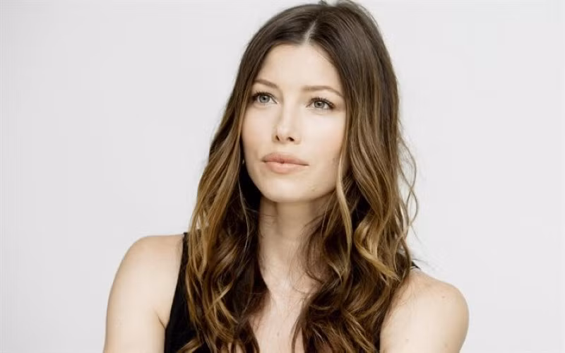 Những ngôi sao bị từ chối vai diễn vì... quá đẹp ảnh 3