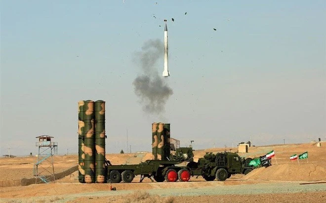 Iran phải sử sụng S-300 để chống lại các mối đe dọa khác từ Mỹ.