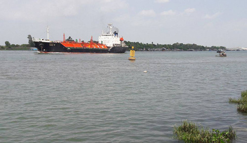 Từ ngày 27/3, tại đầu nguồn sông Hậu, lượng nước đổ về tăng lên mỗi ngày. Ảnh: A/X