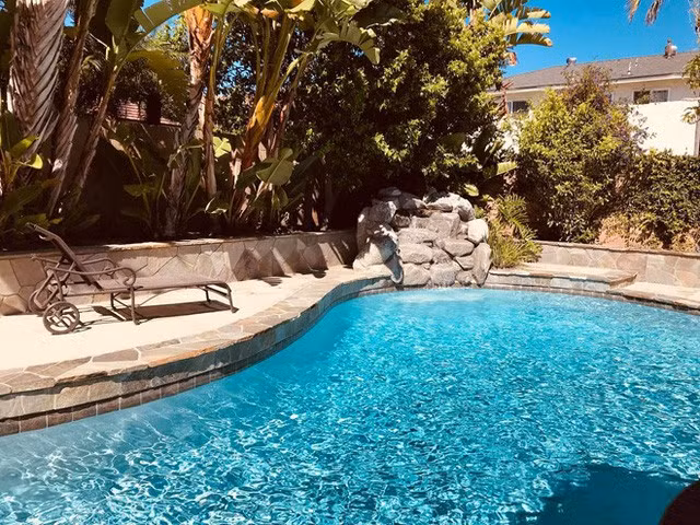 Nhìn một góc biệt thự cũng khiến dân tình ngất ngây trước độ giàu có của Minh Tuyết - Ảnh 3.