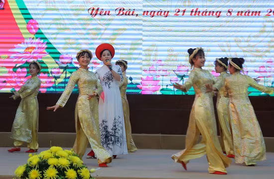 Các tiết mục văn nghệ tại hội thi. Ảnh: Việt Hà Các tiết mục văn nghệ tại hội thi. Ảnh: Việt Hà