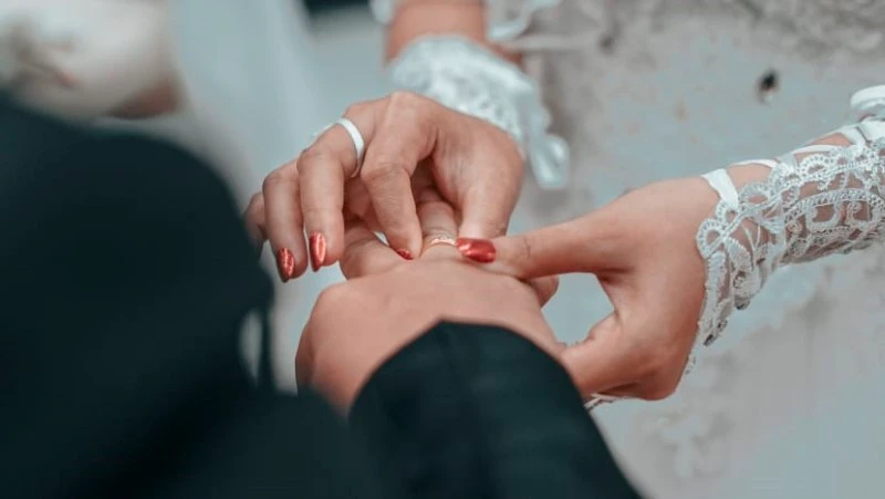 Nikah siri là thỏa thuận sống chung bằng tiền, ngoài sự bảo vệ và công nhận của pháp luật Indonesia.