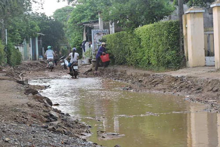 7 km đường, 2 năm chưa xong