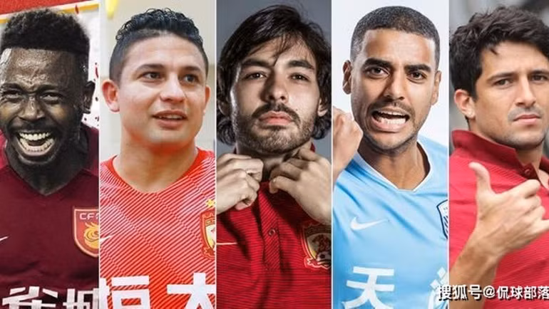 Trung Quốc không có sự phục vụ của 4 cầu thủ nhập tịch gốc Brazil khi tái đấu Việt Nam.