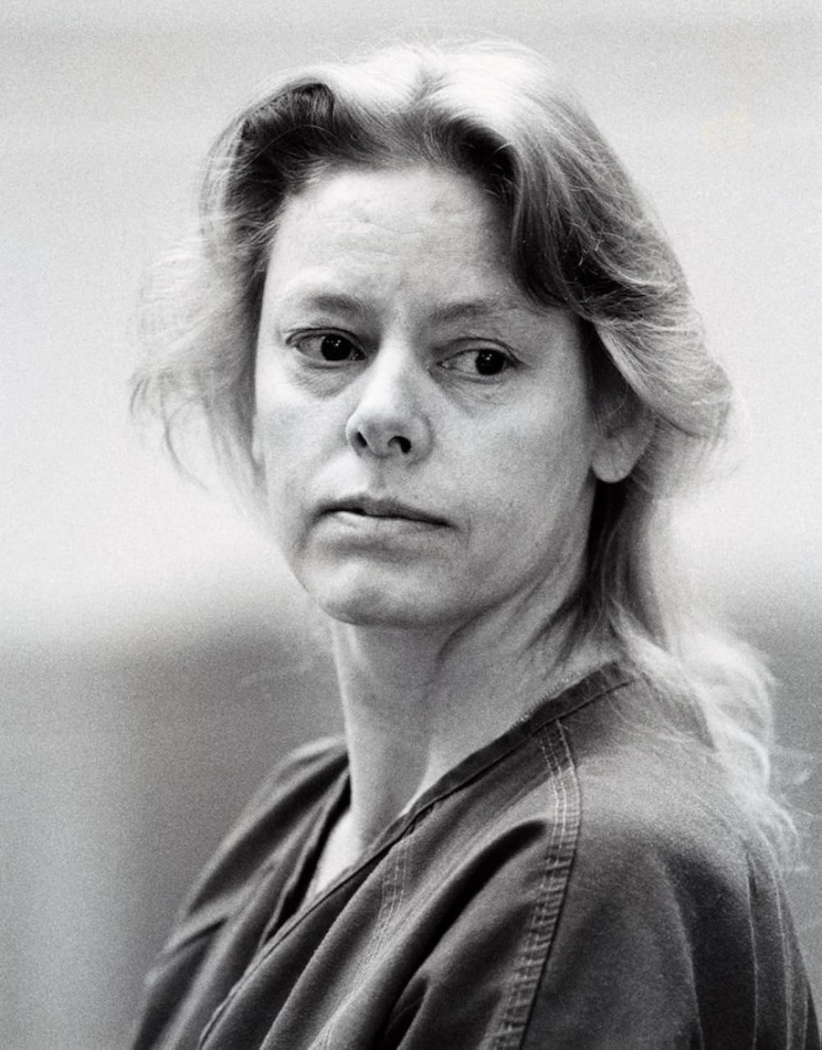 Aileen Wuornos mắc chứng rối loạn nhân cách ranh giới. Aileen Wuornos mắc chứng rối loạn nhân cách ranh giới.