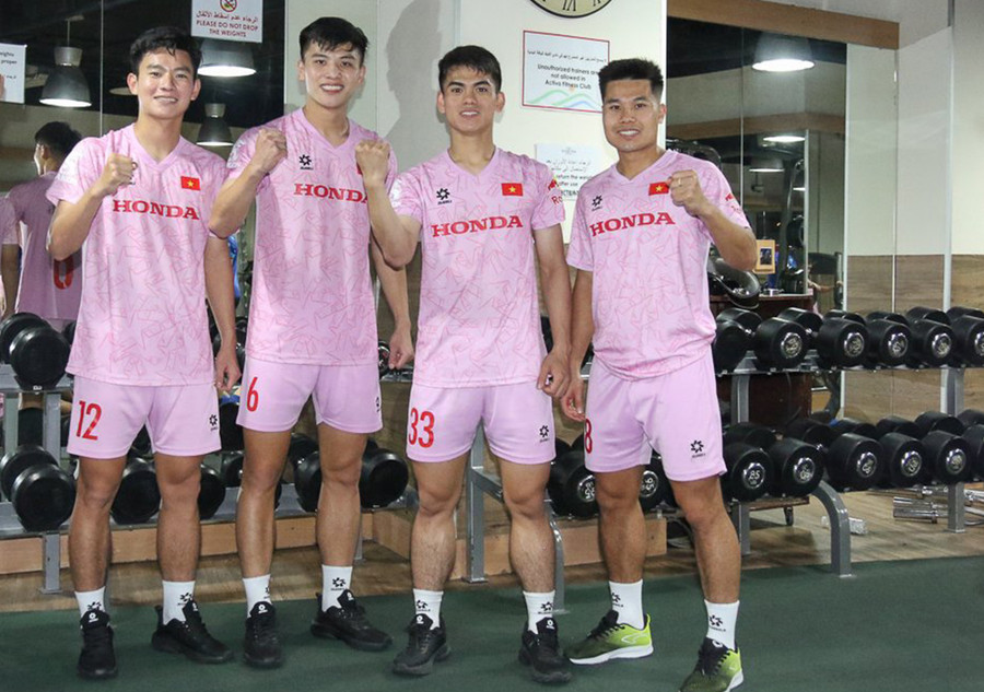 Cầu thủ Việt Nam tự tin trước thềm Asian Cup 2023. Cầu thủ Việt Nam tự tin trước thềm Asian Cup 2023.