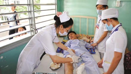 Nhiều người nhập viện vì sốt xuất huyết