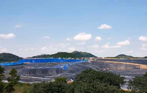 Bãi rác Nam Sơn thuộc Khu liên hợp xử lý chất thải Sóc Sơn.