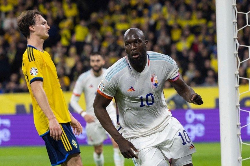Romelu Lukaku ghi hat-trick giúp Bỉ thắng Thụy Điển 3-0.