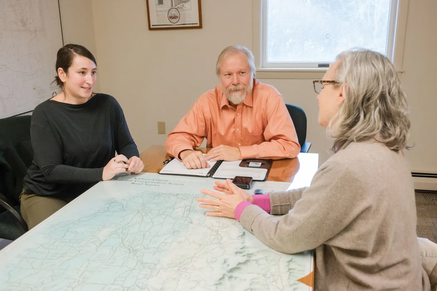 Các trường hy vọng sẽ có nhiều người hơn được nghe về công việc hỗ trợ cộng đồng của họ. Các trường hy vọng sẽ có nhiều người hơn được nghe về công việc hỗ trợ cộng đồng của họ.