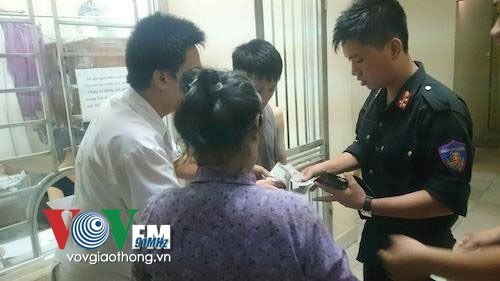 Thượng sỹ Nguyễn Anh Quốc trợ giúp gia đình nạn nhân trong lúc khó khăn Thượng sỹ Nguyễn Anh Quốc trợ giúp gia đình nạn nhân trong lúc khó khăn