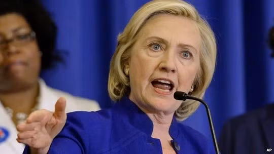 Bà Hillary Clinton đã có bài diễn văn đầu tiên trong chiến dịch vận động tranh cử của mình diễn ra tại Đảo Roosevelt&nbsp;