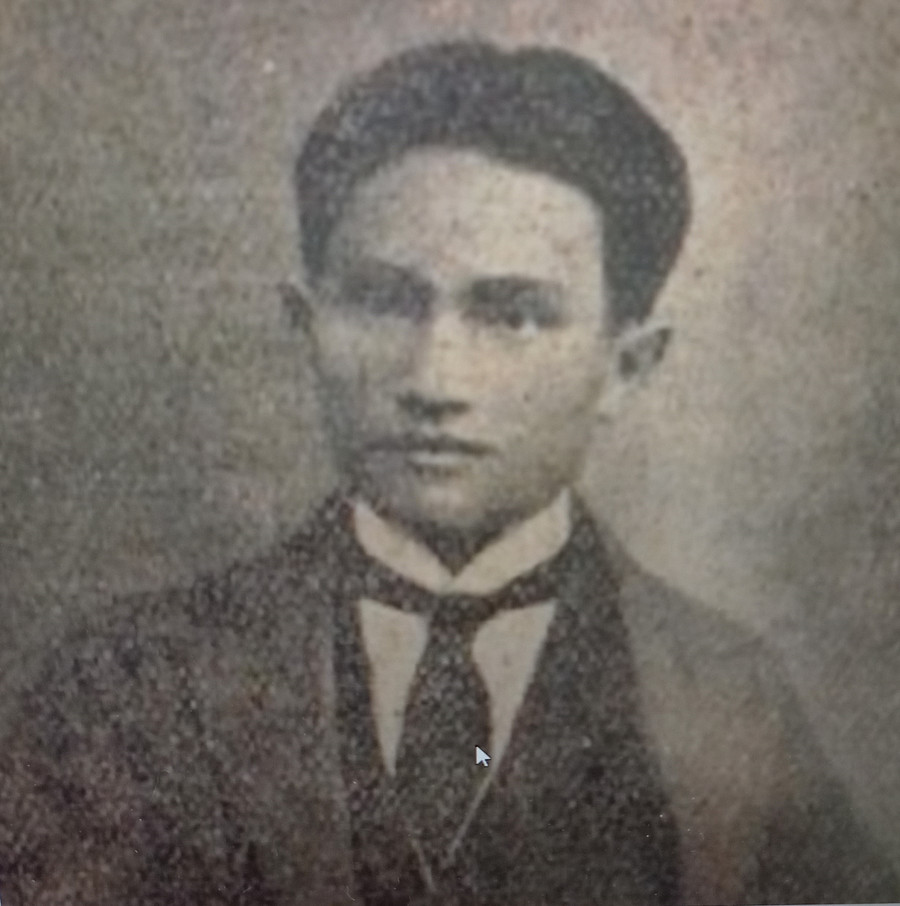 Nhà văn Hoàng Ngọc Phách thời viết 'Tố Tâm'. Ảnh tư liệu. Nhà văn Hoàng Ngọc Phách thời viết 'Tố Tâm'. Ảnh tư liệu.