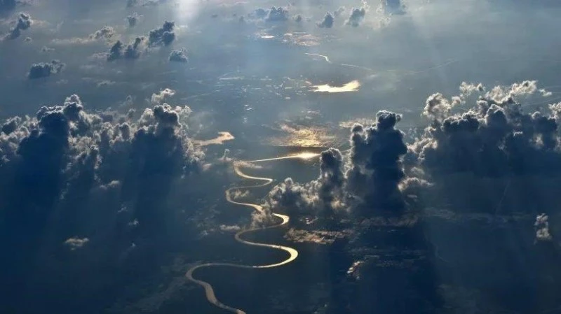 Sông Musi ở Nam Sumatra, Indonesia.