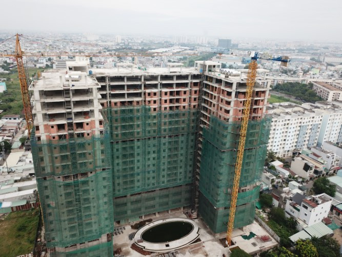 Dự án chung cư Nam An (Kingsway Tower, quận Bình Tân) “đứng hình” đã hơn 3 năm nay.