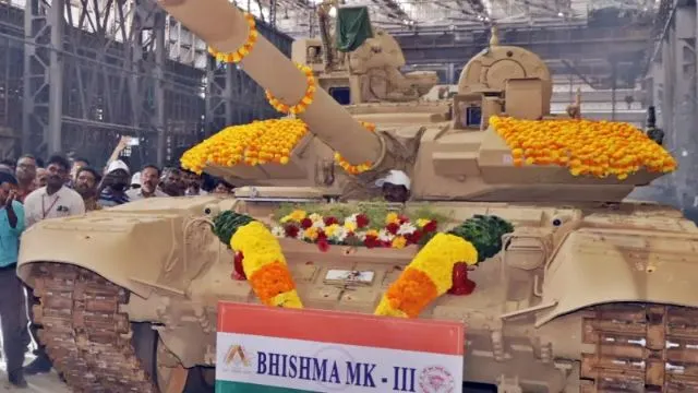 Lục quân Ấn Độ vừa nhận lô xe tăng T-90 Mark III nâng cấp đầu tiên