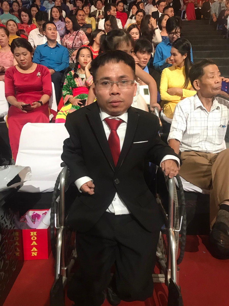 Thầy Chu Quang Đức tại chương trình. Thầy Chu Quang Đức tại chương trình.
