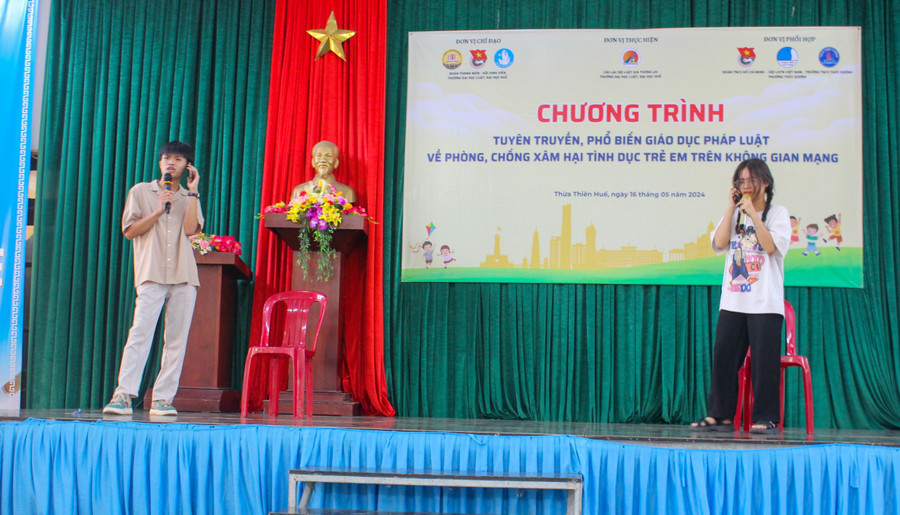 Tiểu phẩm pháp luật về phòng, chống xâm hại tình dục trẻ em trên không gian mạng.