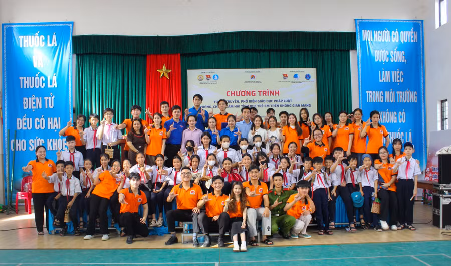 Tuyên truyền pháp luật về phòng, chống xâm hại tình dục cho học sinh Trường THCS Thủy Dương, thị xã Hương thủy, tỉnh Thừa Thiên Huế.