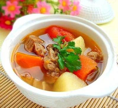 Cách nấu canh xương khoai tây ngon đúng điệu