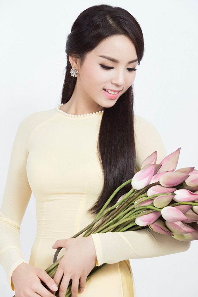 5 Hoa hậu Việt đẹp bất ngờ sau khi giành vương miện 5 Hoa hau Viet dep bat ngo sau khi gianh vuong mien