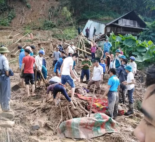 Hà Giang sạt lở đất làm 2 người chết và 3 người bị thương (Internet0
