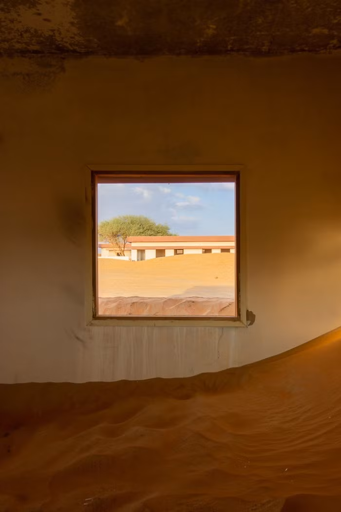 Rùng mình khám phá thị trấn ma bị bỏ hoang ở Các tiểu vương quốc Ả Rập thống nhất