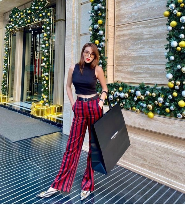 Ngỡ ngàng gương mặt lạ lẫm của Hoa hậu Phạm Hương ảnh 10 Ngỡ ngàng gương mặt lạ lẫm của Hoa hậu Phạm Hương ảnh 10