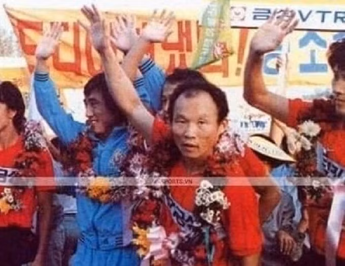 Sức nóng của bóng đá Việt Nam chưa có dấu hiệu giảm sút sau chiến thắng vẻ vang tại SEA Games 30 (Ảnh: OTF).