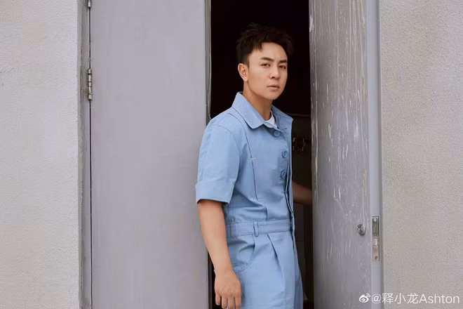 Vi sao Thich Tieu Long song xa hoa du het thoi o tuoi 31? hinh anh 4 