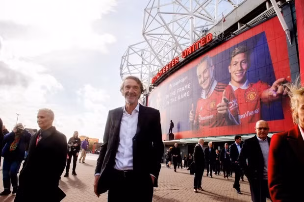 Tỷ phú Jim Ratcliffe muốn đưa Greenwood trở lại Old Trafford.