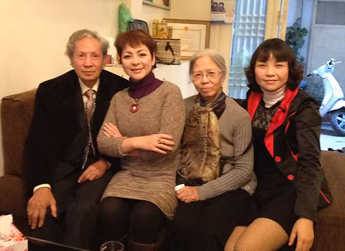 ngam ve dep ca si ai van qua nhung thang tram sau anh hao quang hinh 11