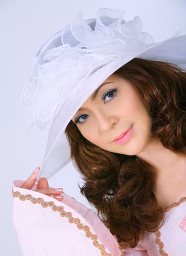 ngam ve dep ca si ai van qua nhung thang tram sau anh hao quang hinh 10